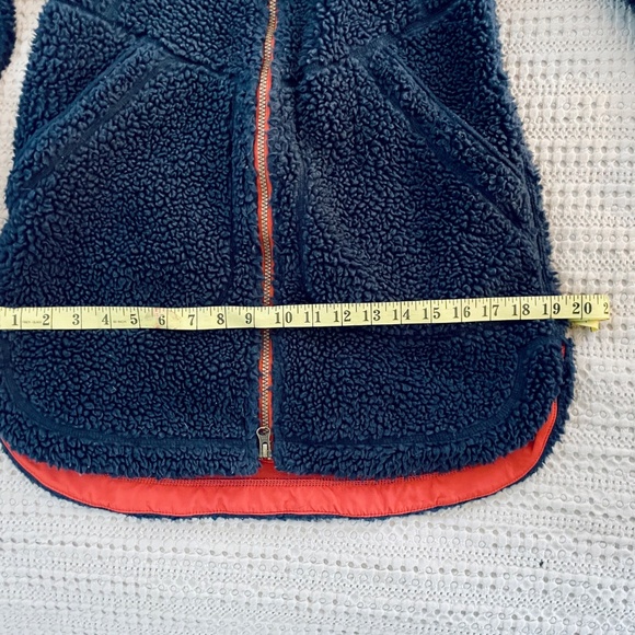 L.L. Bean "Mountain Pile Fleece Coat" Women's Regular XXS - Picture 3 of 6